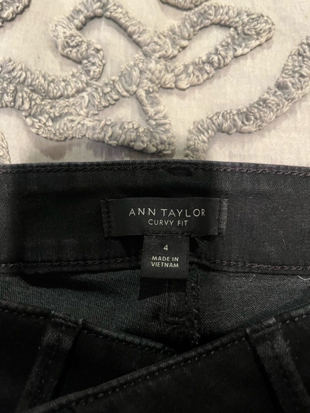Ann Taylor Black High-Rise Curvy Fit Jeans